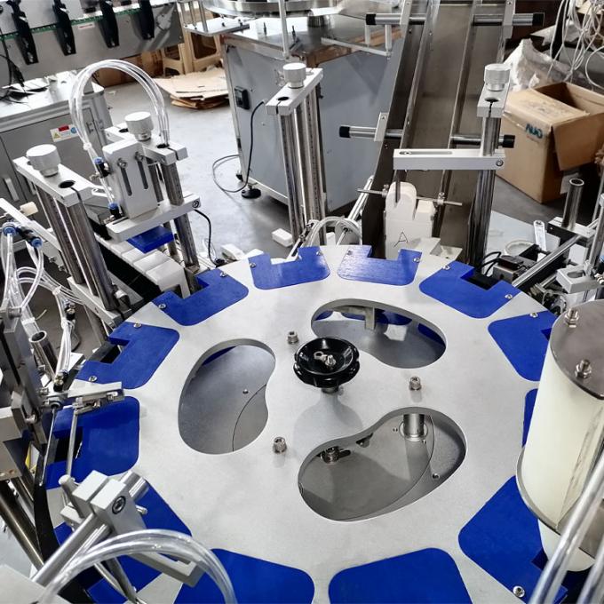 Maßgeschneiderte Kartonmaschine mit 8-Stations-Design und Schnellwechselsystem für Hochgeschwindigkeits-Top-Loading-Verpackungen 1